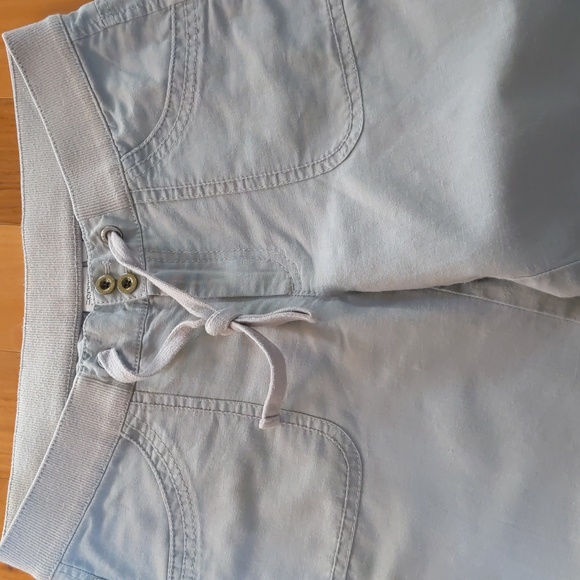 ESPRIT Capri Pants - Picture 2 of 14